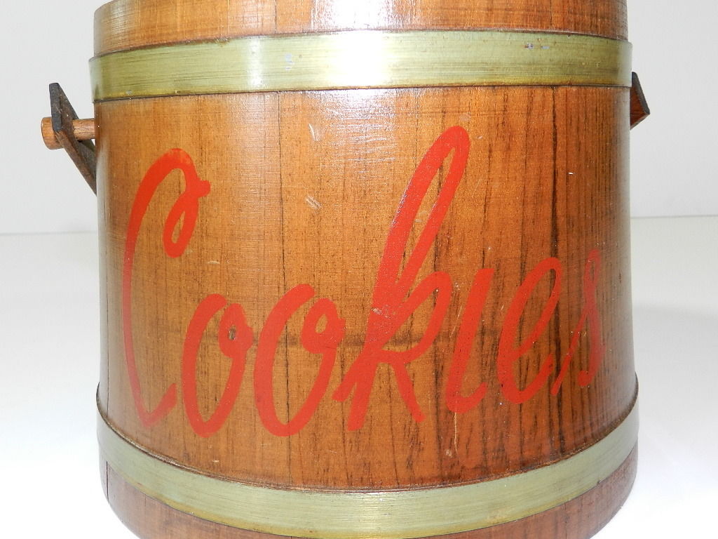 Charming Old Wooden Louisiana Strawberry Preserves Firkin Bucket